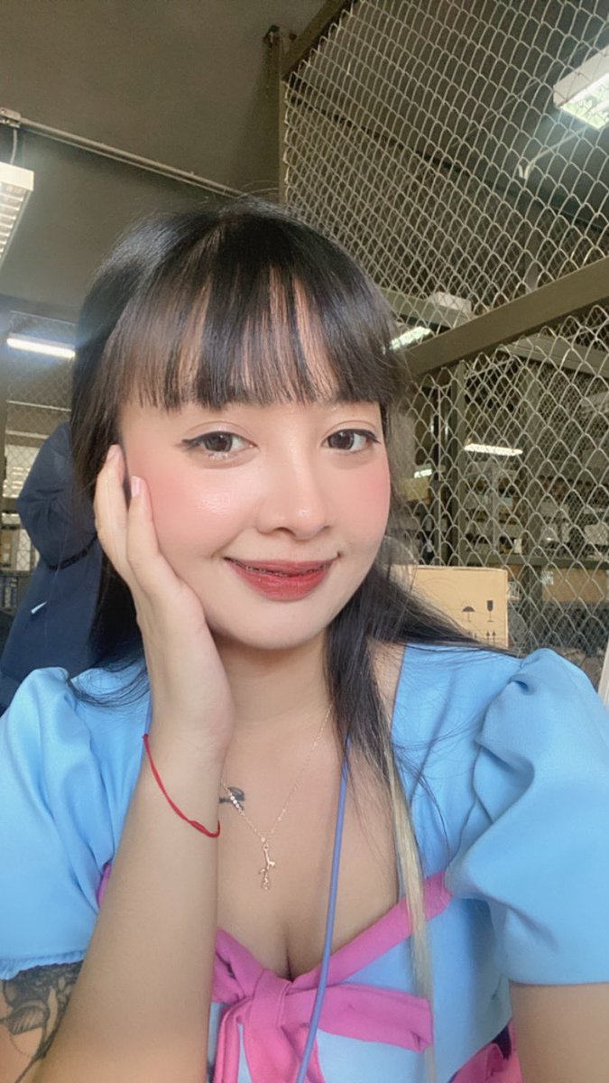 เดี๋ยวจะผันตัวเป็นนักรีวิวละนะะะะะ 🥹
ฝากซัพพอร์ตผญคนนี้ด้วยนะคะ 🥹