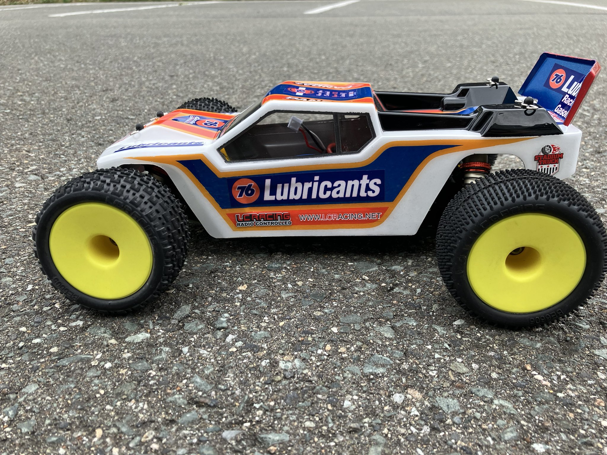 流星株式会社 LCRACING RADIO CONTROLLED BUGGIES JP