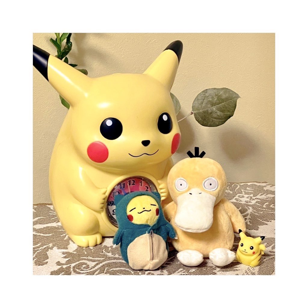 _otaka036's tweet image. ポケセン現地抽選はあえなく落ちてしまったので、ダイナーとは出会えず…無念!ちらっと見た現物、ふくふくで可愛かったなぁ新たにお迎えしたコダックと先住のピカちゃんたちで記念撮影をしました🎞️