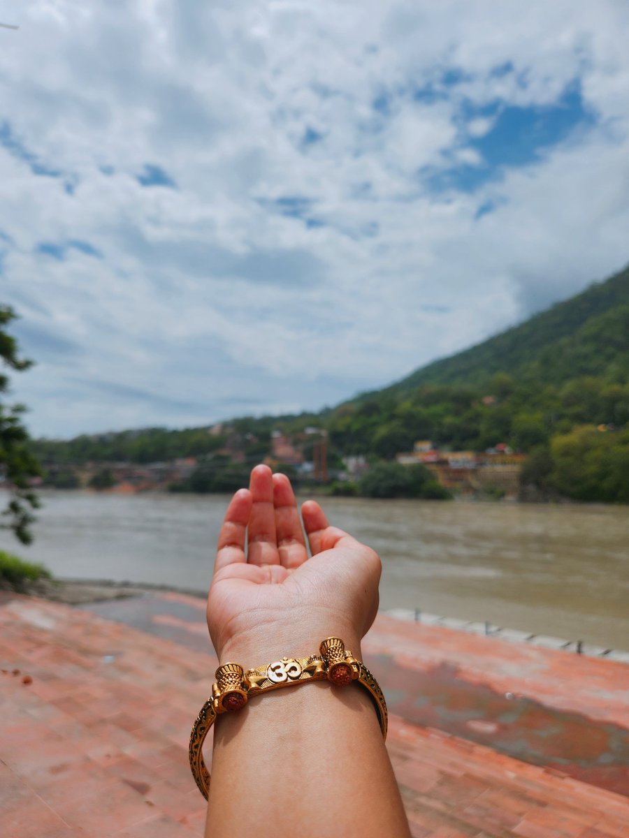 SoumyaHegde31's tweet image. The streets of Rishikesh✨🔱
Watch full vlog here youtu.be/87rP5zSzkkc
#TravelIndia @tourismgoi