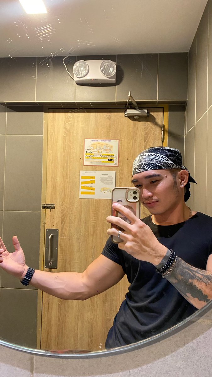 HanabizzyGymguy's tweet photo. https://t.co/tHFd6a0fQo
