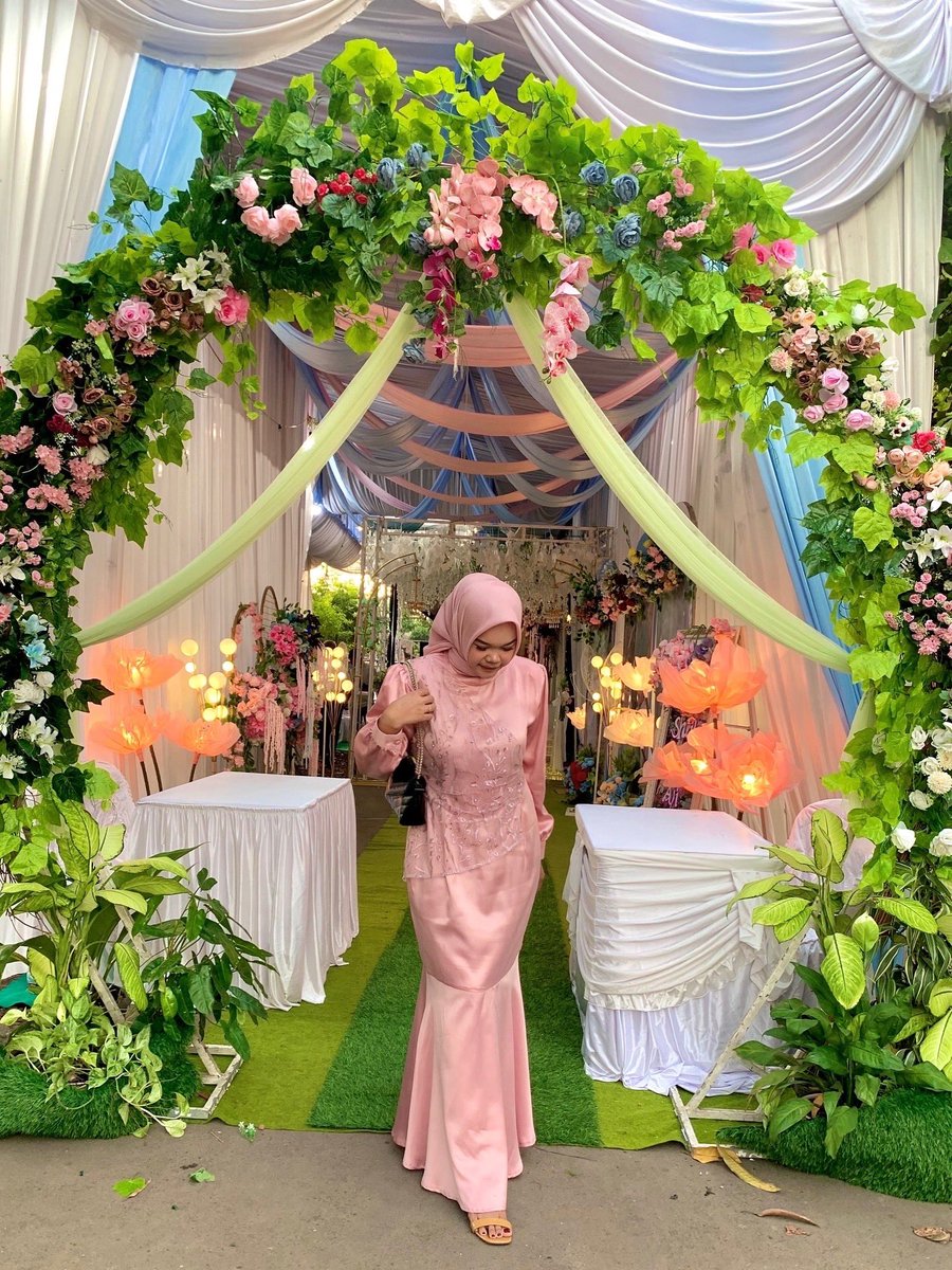 DedehFS's tweet photo. sesi undangan🎀🌸 https://t.co/RQyEPUyh86