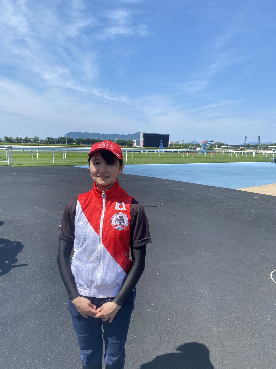 KEIBAPUREMIA's tweet image. 古川奈穂騎手の未公開を
YouTubeでチェック！
競馬に対する真面目さ！
ここだけの天然エピソードなど
古川騎手の魅力満載です☺️

youtu.be/66EPb8MLqgA

#KEIBAプレミア #UHB
#競馬