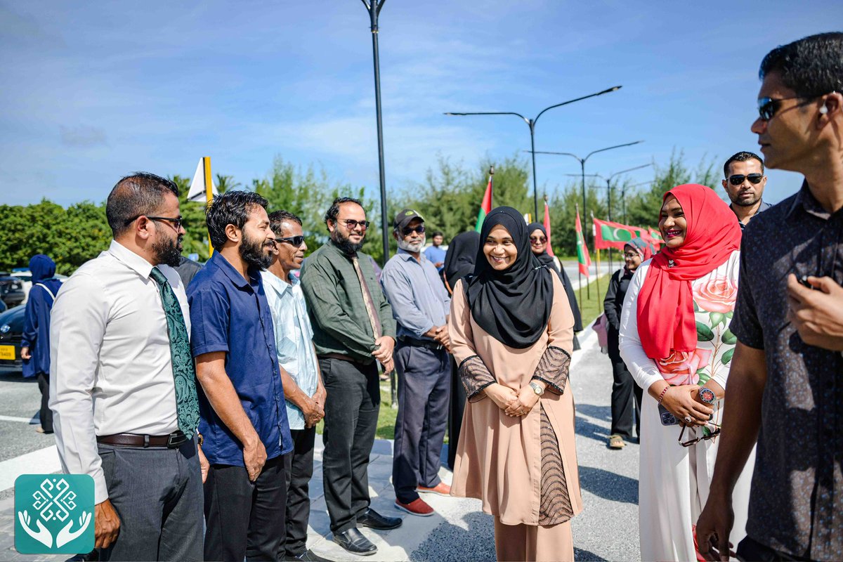 Kulhudhuffushi Regional Hospital (@krhmv) on Twitter photo First Lady of the Republic of Maldives, Madam <a href="/SajidhaMohamed/">Sajidha Mohamed</a> is warmly welcomed as she arrives at Kulhudhuffushi City on an official visit.
<a href="/MoHmv/">Ministry of Health</a>
<a href="/governmentmv/">Government of Maldives</a>
<a href="/presidencymv/">The President's Office</a> First Lady of the Republic of Maldives, Madam <a href="/SajidhaMohamed/">Sajidha Mohamed</a> is warmly welcomed as she arrives at Kulhudhuffushi City on an official visit.
<a href="/MoHmv/">Ministry of Health</a>
<a href="/governmentmv/">Government of Maldives</a>
<a href="/presidencymv/">The President's Office</a>