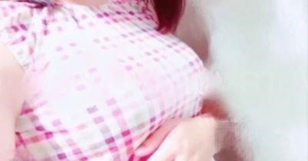 DeborahLee35592's tweet photo. ぱい凸してほしいひといる？ 
今すぐいっていい子、♡で教えて https://t.co/RLwg5AvFZc