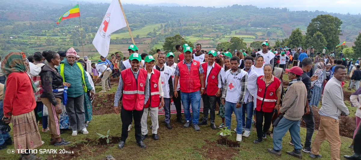 EthioRedCross's tweet image. Waldaan Qaxxaamura Diimaa Itiyoophiyaa Waajjirri Naannoo Oromiyaa, akkasumas Waajjiroonni Godinaai fi Aanootaa, dhaadannoo: “Ashaaraa Tajaajila Namoomaa Waggoota 90 Ce’e!! " jedhuun Ayyaana hundeeffama WQDI waggaa 90ffaa haala hoo'aa ta'een jabajaniiru.
Namummaaf jiraanna!