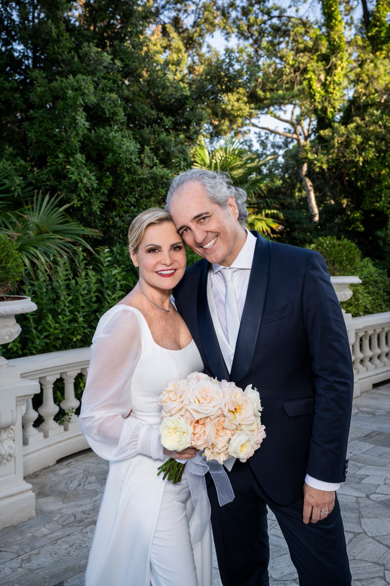 Simo_Ventura's tweet image. Amore mio… oggi, 1 anno fa, diventavamo marito e moglie 🩷 esattamente il 6 luglio se l’aveste dimenticato (vero @fabfazio @chetempochefa ?! 😄🤣) 
È stata una giornata meravigliosa circondata da tanto amore e affetto di chi ci vuole bene. Una splendida tappa della nostra vita…