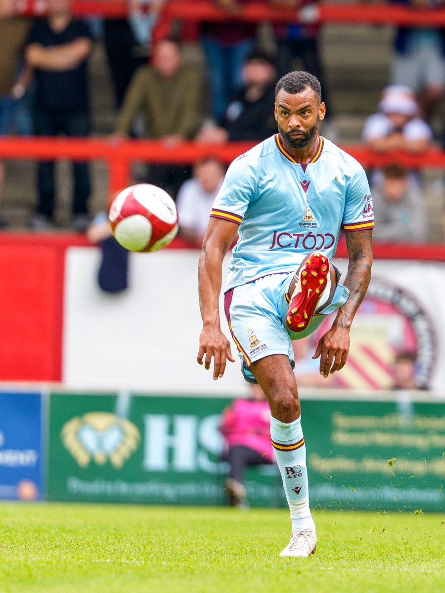 johndewhirst (@jpdewhirst) on Twitter photo More from yesterday at Broadhurst Park <a href="/FCUnitedMcr/">FC United of Manchester 🟥⬜⬛</a> #BCAFC #Bradford. 1/2 More from yesterday at Broadhurst Park <a href="/FCUnitedMcr/">FC United of Manchester 🟥⬜⬛</a> #BCAFC #Bradford. 1/2