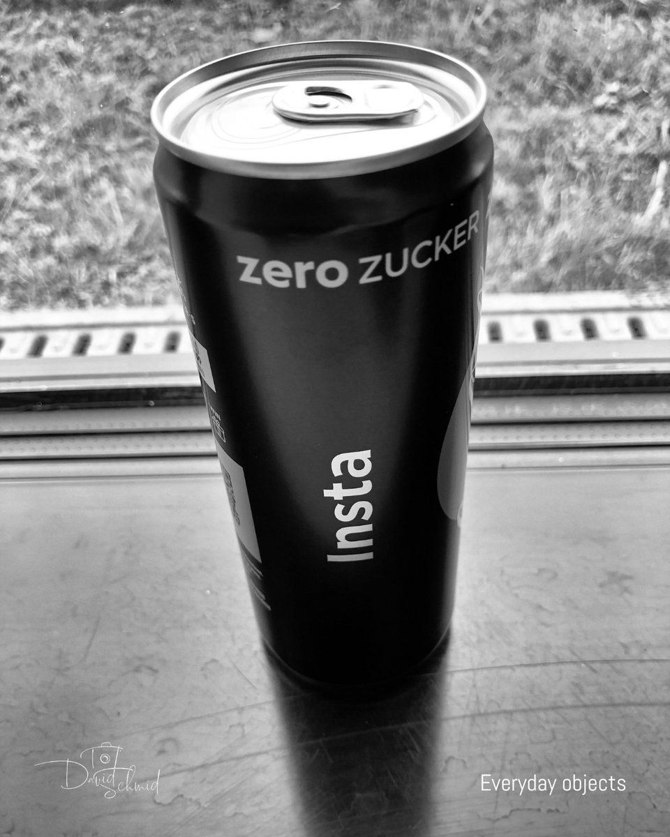 dschmidphoto's tweet image. A black and white photograph shows the most essential elements: light, shadow, shape, and contrast. A simple can of Coke Zero on a table might seem like an everyday object, but in monochrome, it becomes something else entirely. ✨

#monochromeart #everydayobjects #photography