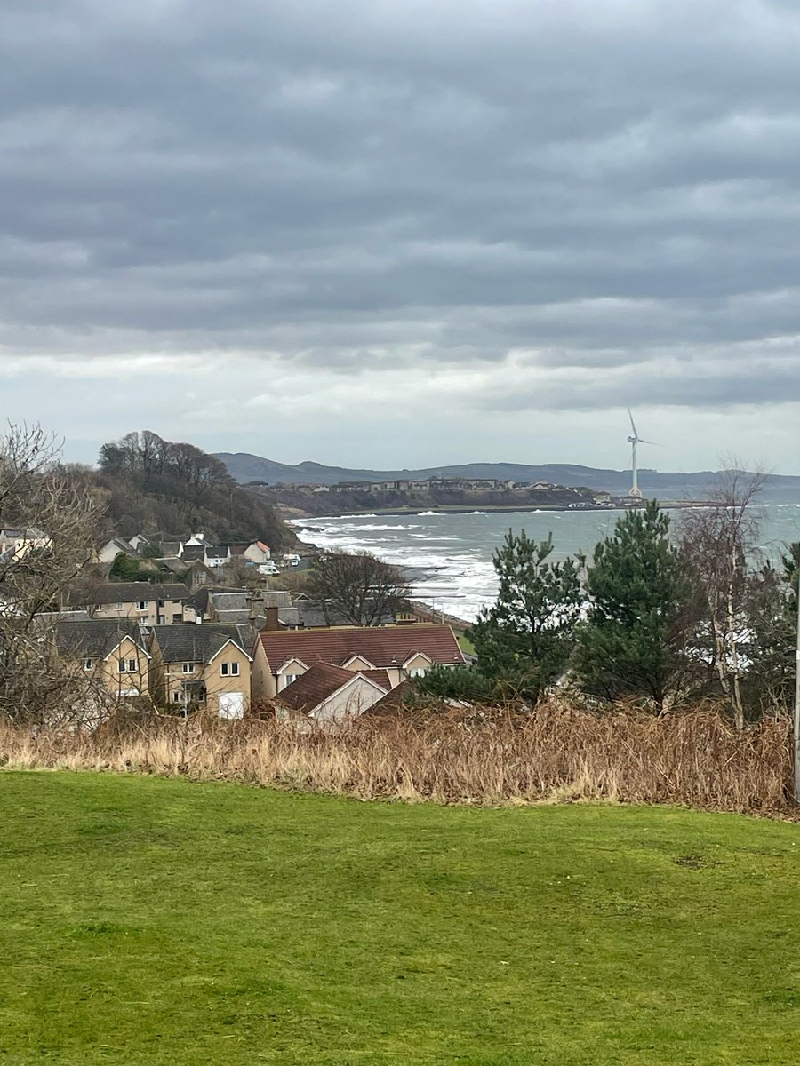 FrannyReilly's tweet image. Morning you lovely people around the world 馃憢 鈽曪笍 馃審
It's a dull,grey start to the day here in Fife 馃寠 馃彺鬆仹鬆仮鬆伋鬆仯鬆伌鬆伩 but at least it's dry 鈽侊笍
Hope your having a great weekend whatever your doing 馃彙 馃泹 馃尋 馃コ 馃嵒 馃嵐
Have a nice relaxing Sunday 馃尋 Coffee time 鈽曪笍
Love to you all 馃槝 鉂わ笍 馃グ