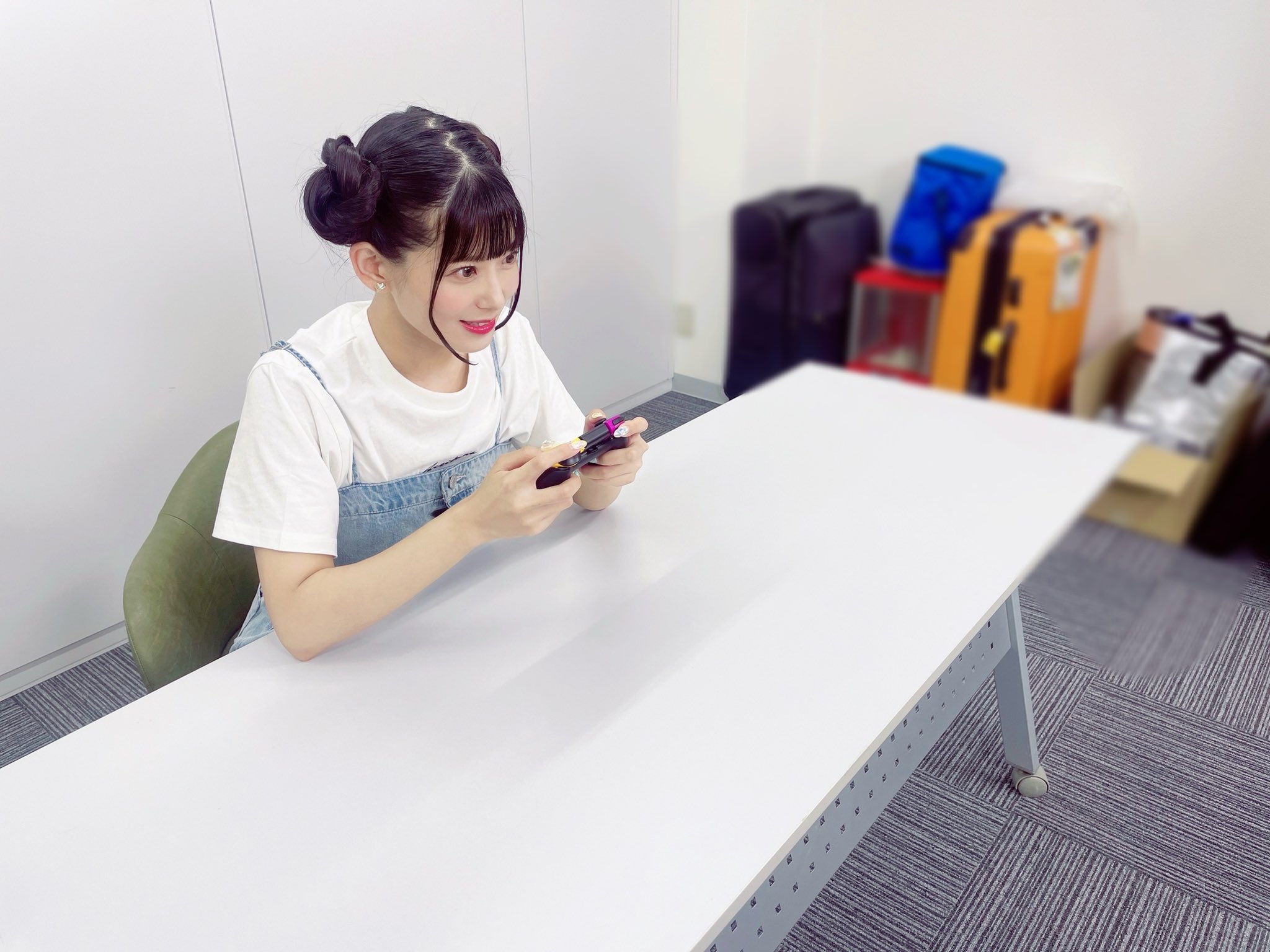美術室に置き去りにされた天使　再演　パンフレット・台本・ブロマイド飯田ヒカル 物販情報『美術室に置き去りにされた天使-再演-』 | 演劇