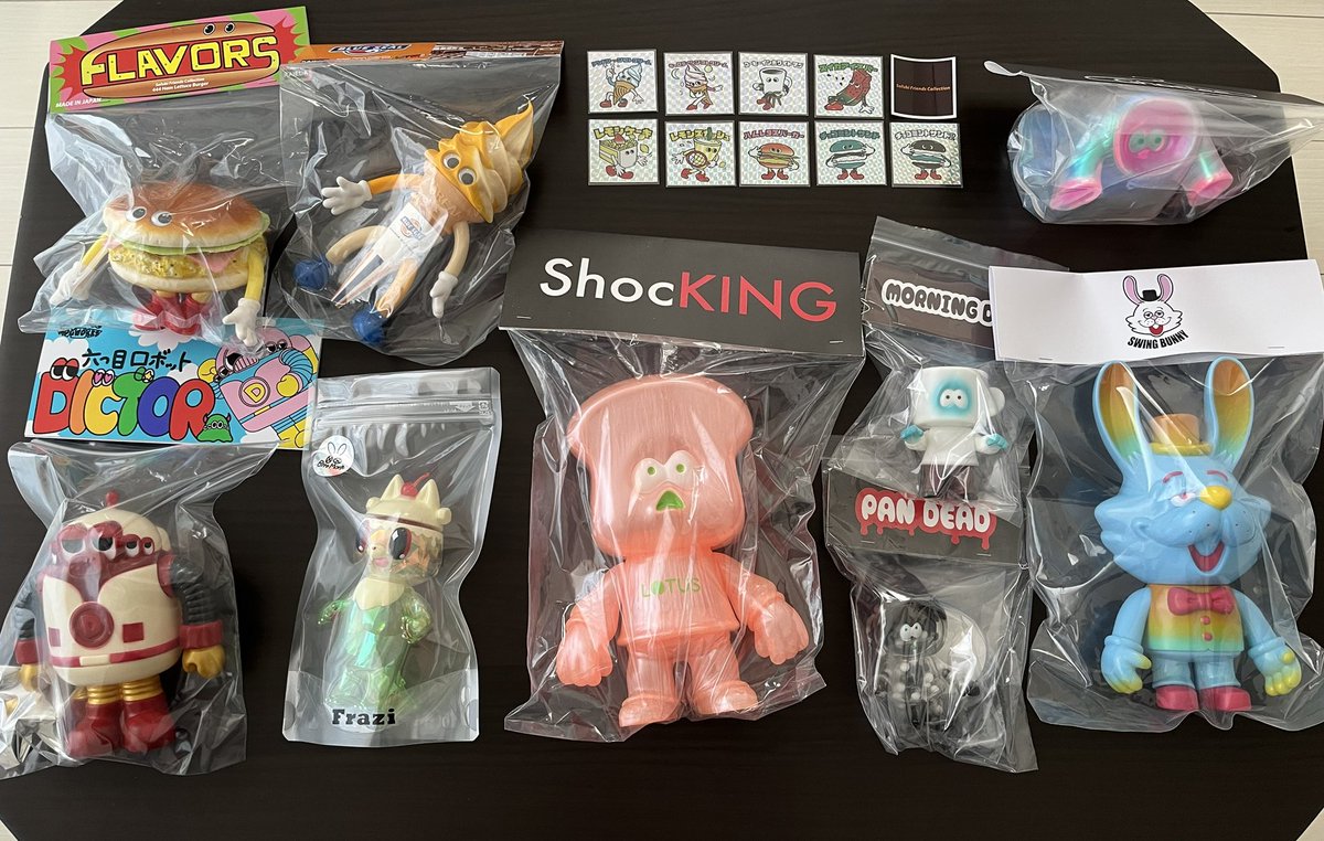 y0s5t2k7's tweet image. 昨日のデザフェスの戦利品✨
回り方が良かったのか、買いたかった物が結構買えて大満足👍
7時半から並んだ甲斐があった😊
#デザフェス #デザフェス61 #デザフェス戦利品 #bitemorph #HUMANROBOT #KAIEDA #MOGWORKS #SWINGTOYS