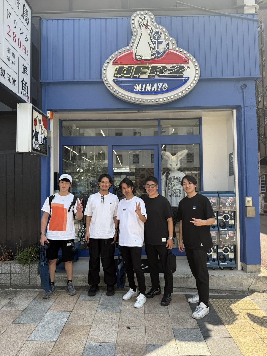 遅ればせながら一昨日と昨日The Neutralのイベントで高松の瓦町オリーブ→buddica本社→うどん→FR2港に行ってきました‼︎
刺激になりっぱなしの２日間でした‼︎あとはやるだけ🔥