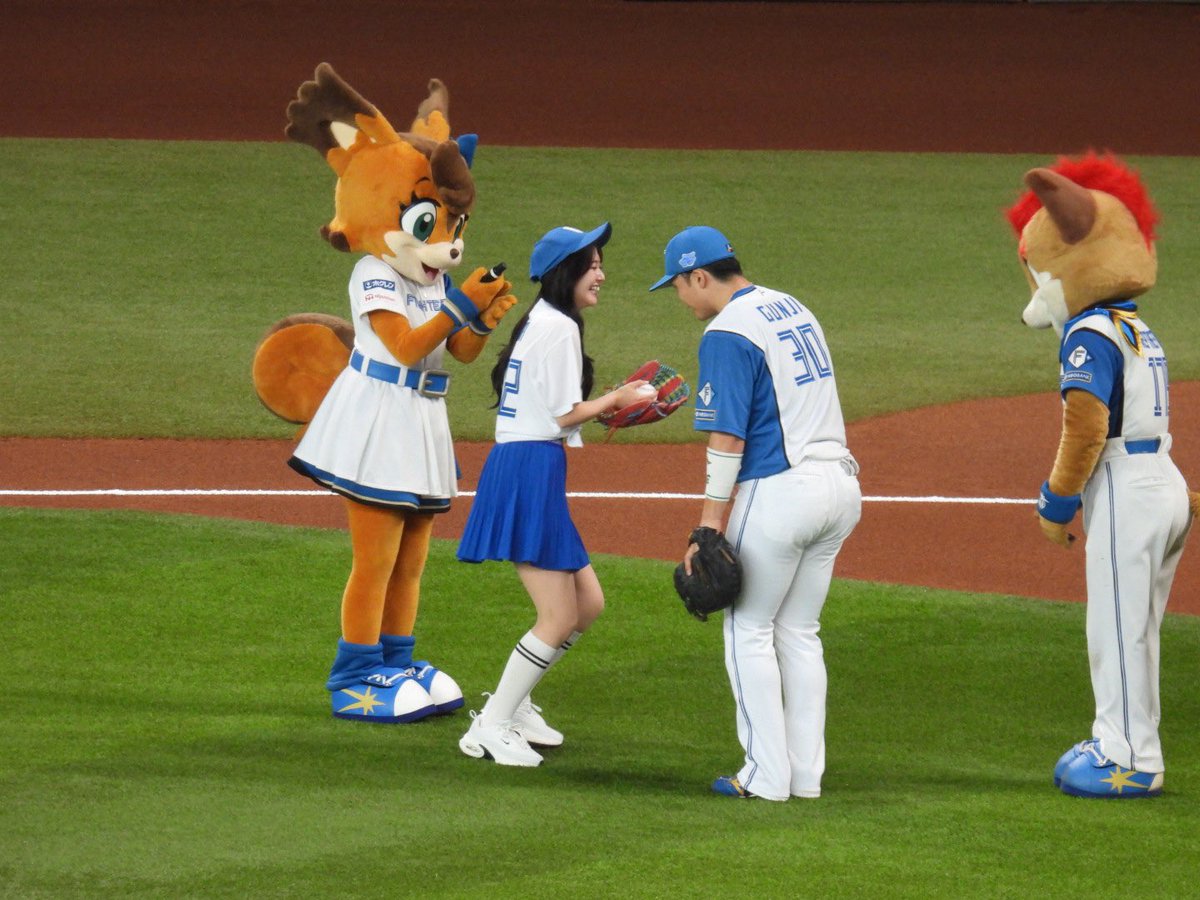はら tweet media