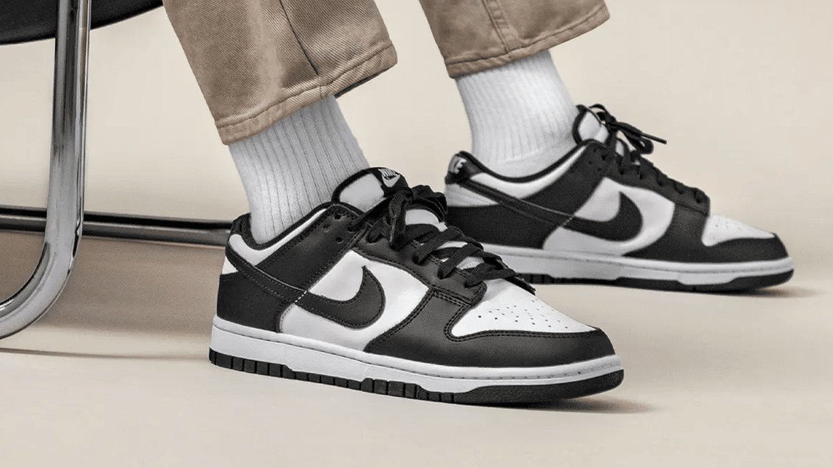 🐼 Nike Dunk Low Retro 'Panda'
NOW ONLY £76.99 (RRP £109.99)

BUY HERE > fave.co/4ksdzEt