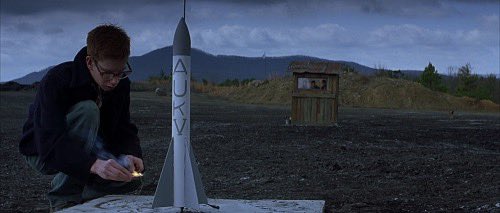 loversinmoon's tweet image. october sky (1999) dir. joe johnston
just learned the title is an anagram of rocket boys, the 1998 memoir the film is based on