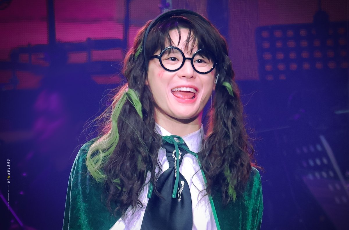 250629 팜트리아일랜드 갈라콘서트
김준수 엘파바 샤엘피💚

😘😝
#김준수 #XIA #시아준수
#팜트리갈라콘서트 #팜트리콘서트

🔗blog.kakaocdn.net/dna/bF6rNL/bts…
🔗blog.kakaocdn.net/dna/voak3/btsO…
🔗blog.kakaocdn.net/dna/cWaMO1/bts…
🔗blog.kakaocdn.net/dna/PIFsq/btsO…