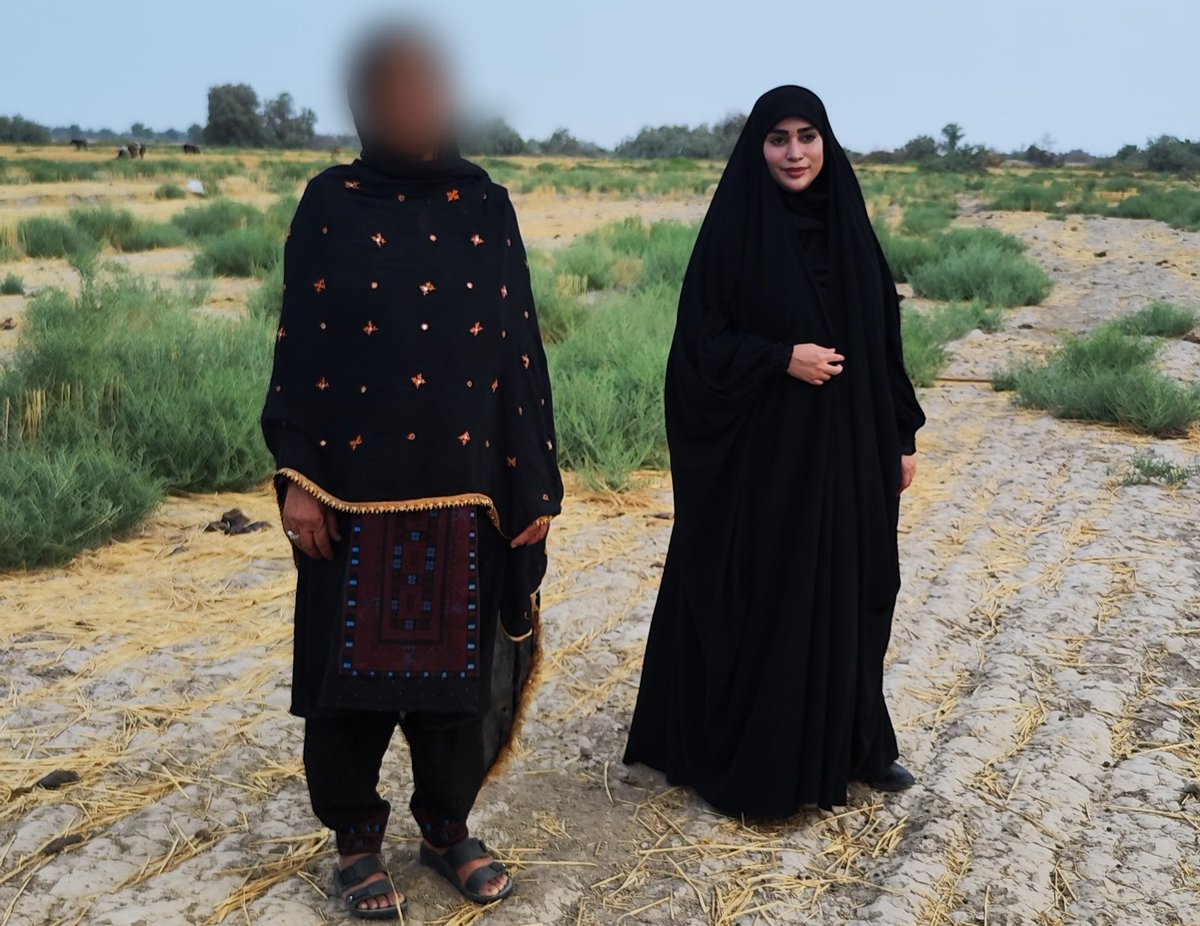 aliye1salehiii's tweet image. سال گذشته در شهرستان قلعه گنج بیش از ۷۰ واحد گلخانه ای ایجاد کردیم امسال ان شاالله به بیش از ۲۰۰ واحد گلخانه میرسونیم. این روزا هم مشغول بازدید و بررسی از زمین هاشون هستیم
یه روزی همه این زمین ها تبدیل میشه به گلخونه صیفی جات و خیلی ها در این زمینه شاغل میشن
با حمایت #بنیادعلوی