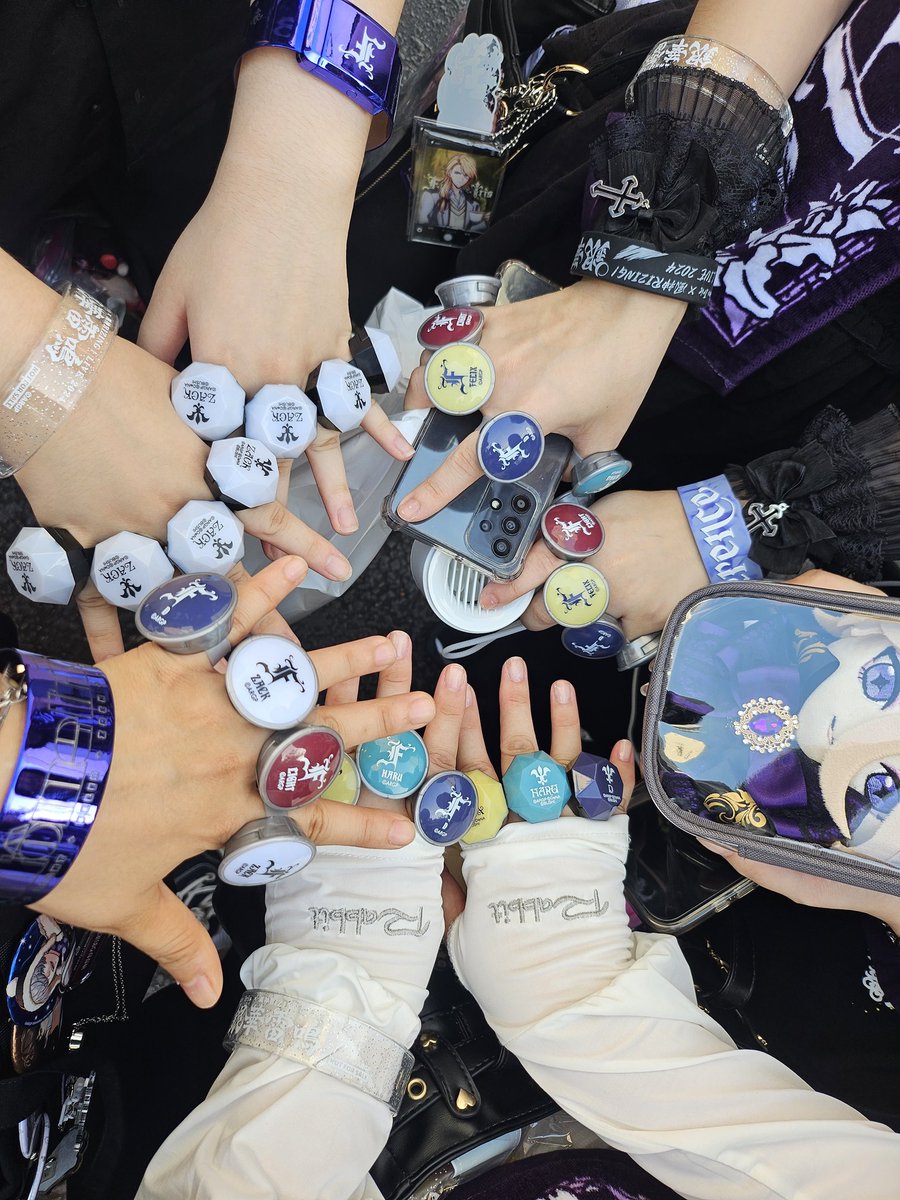 들 여 보 내 줘 <a href="/hing_hinggg/">ひん</a> <a href="/Konekochan216/">호야</a> <a href="/t_DR_band236/">티량</a> <a href="/sshell_4502/">シェル</a>