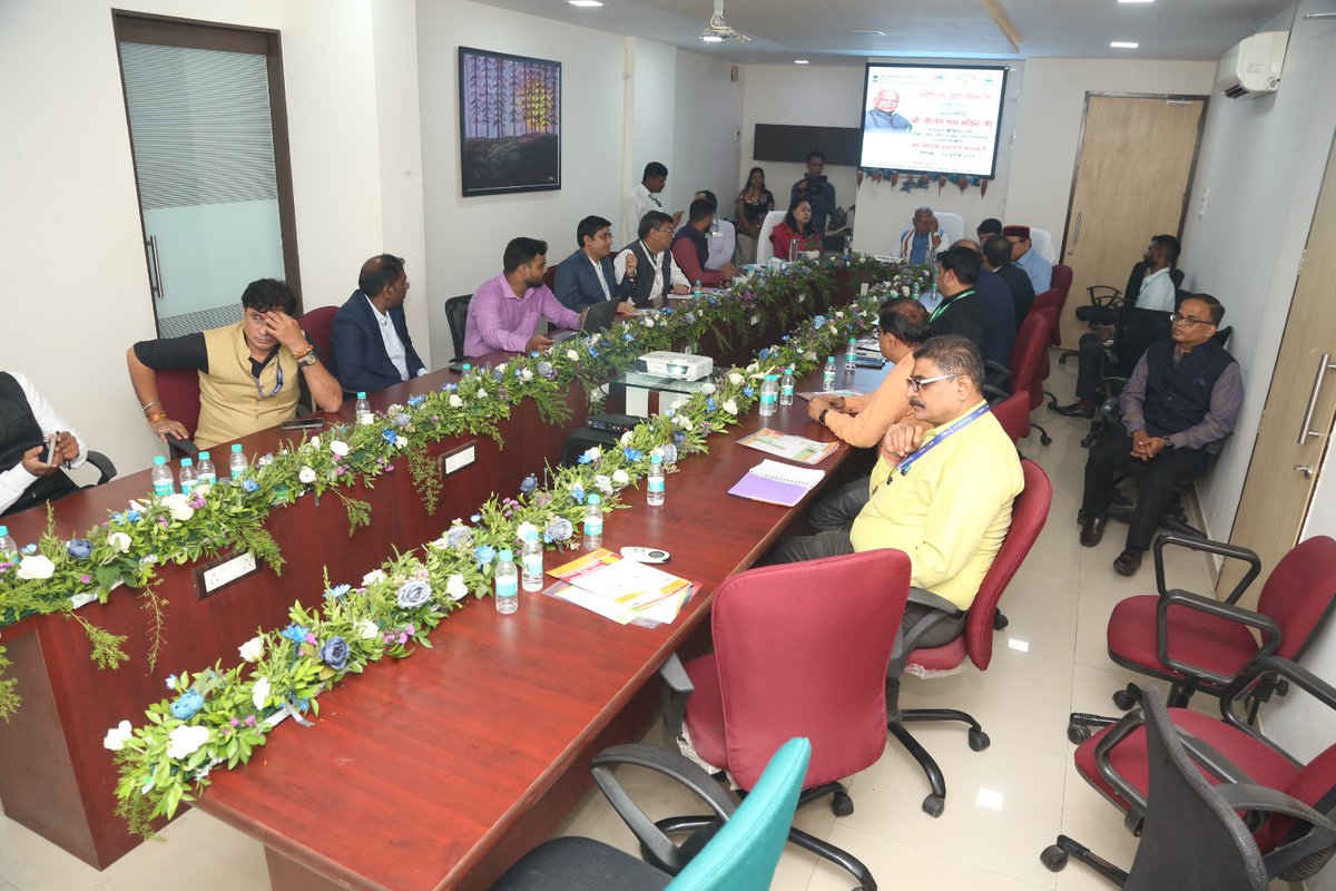 Good morning, Had a great meet with our Hon'ble Cabinet Minister Shri Jitan Ram Majhi Ji , Ex Chief Minister of Bihar, his progressive thinking will energize the innovation in new MSME' leading to Industrial Growth and Employment 
NSIC ltd , Mumbai Circle