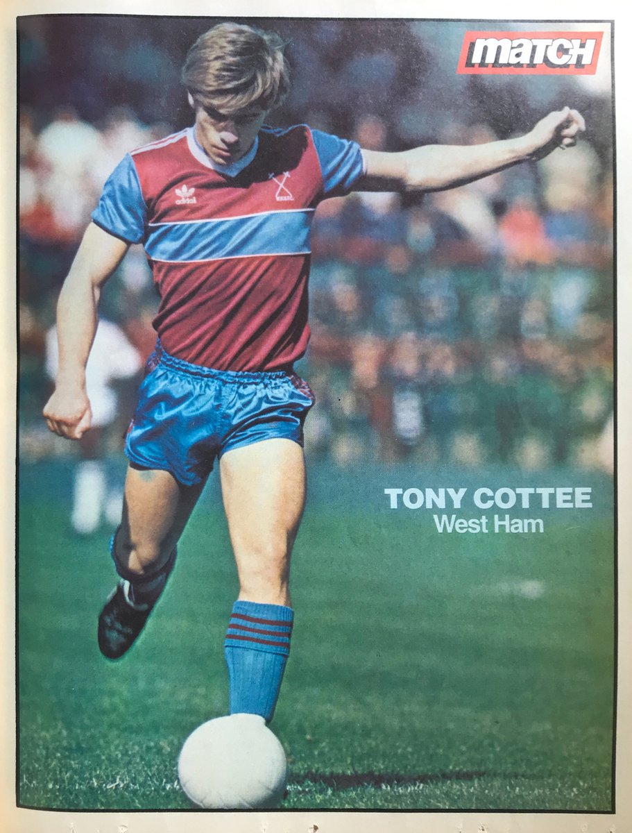 1888Letter's tweet image. Happy 60th Birthday to Tony Cottee, #BOTD in 1965 – striker at West Ham (twice), Everton, Leicester, Norwich, Barnet & Millwall, with 7 England caps @BillyBondsStand @EXHammers @icwhs @mywhufc @nostalgiairons @EvertonHeritage @GavinBuckland1 @robsawyer70 @ToffeeNoseW @TonyCottee9