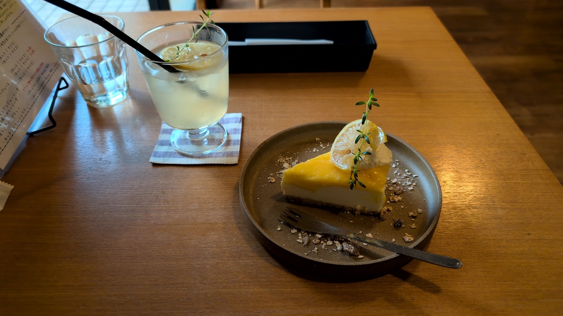 早い者勝ち☆ フレーバーズ☆ レモンケーキ & レモンスカッシュ