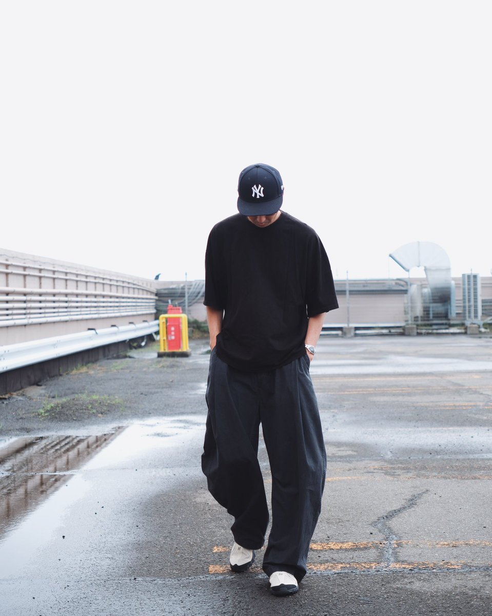 このパンツシルエットすごい(語彙力