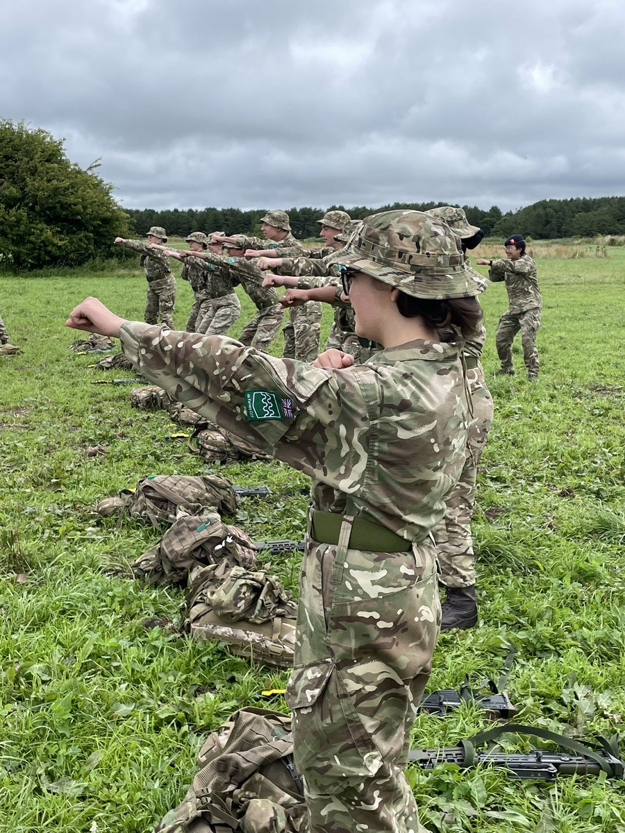The de Ferrers Academy Combined Cadet Force tweet media
