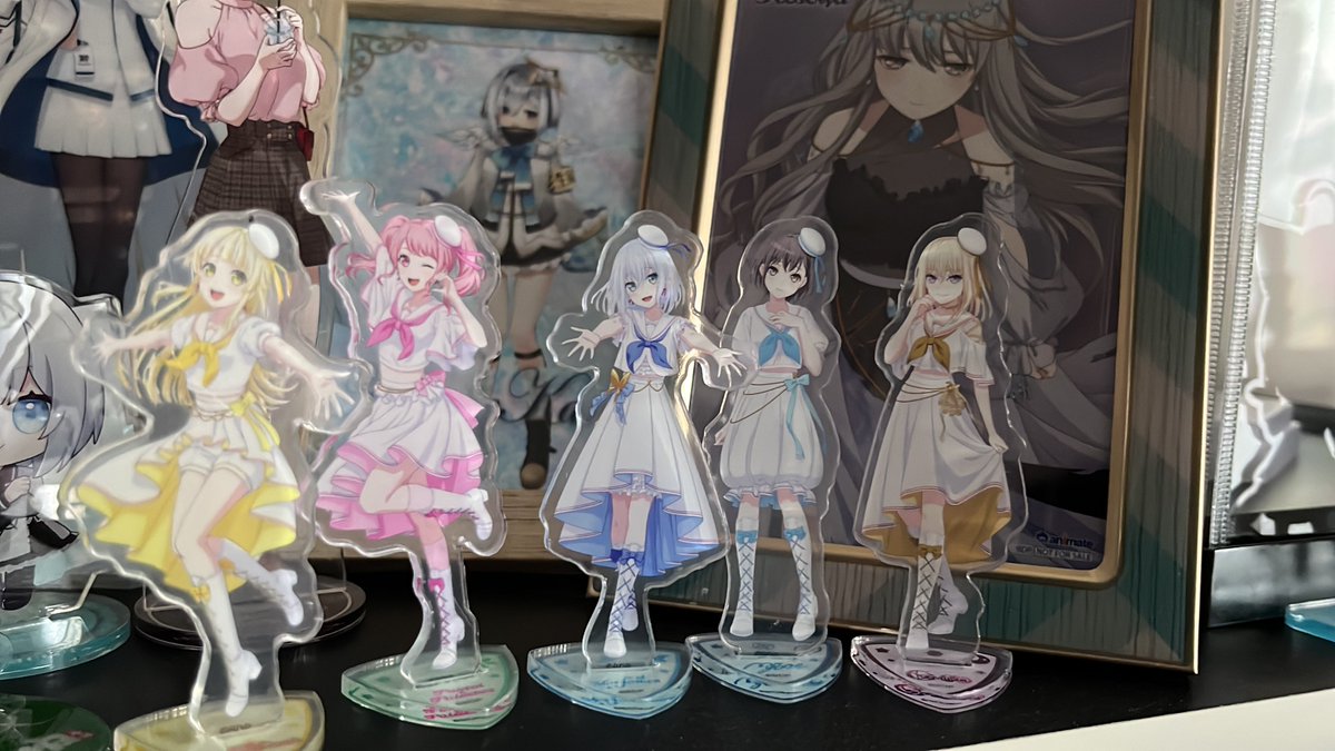 バンドリのダイソーコラボのアクスタ買えた
後は友希那も欲しい