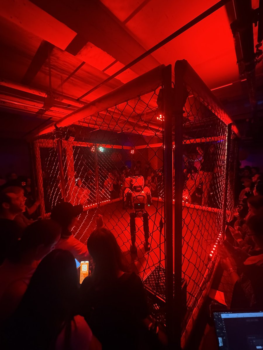 faisal_sayed05's tweet image. this might be my most fav thing i’ve ever been to in sf
so well done so so fun