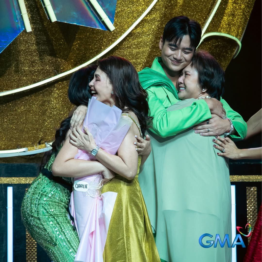 _AZMartinez's tweet photo. AZVER's winning moment during the Big Night 🤩 Congratulations once again, AZVER! 💫💚 #TeamAZVER #PBBBig4 https://t.co/flXNkAVLIF