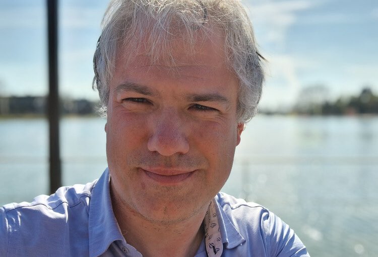 Medi-Sfeer (@medisfeer) on Twitter photo “Nee, artsen worden niet betaald met publieke middelen, maar door de patiënt” (Dr. Stijn Geysenbergh) - medi-sfeer.be/nl/opinies/ldq… <a href="/SGeysenbergh/">Stijn Geysenbergh 🇺🇦 😷🎻🚴♂️🌈</a> <a href="/bvastweets/">BVAS-ABSyM</a> <a href="/josvanhoof1957/">Jos Vanhoof</a> <a href="/NDeMeurechy/">Nikolas De Meurechy</a> <a href="/ASGB_KARTEL/">ASGB</a> “Nee, artsen worden niet betaald met publieke middelen, maar door de patiënt” (Dr. Stijn Geysenbergh) - medi-sfeer.be/nl/opinies/ldq… <a href="/SGeysenbergh/">Stijn Geysenbergh 🇺🇦 😷🎻🚴♂️🌈</a> <a href="/bvastweets/">BVAS-ABSyM</a> <a href="/josvanhoof1957/">Jos Vanhoof</a> <a href="/NDeMeurechy/">Nikolas De Meurechy</a> <a href="/ASGB_KARTEL/">ASGB</a>