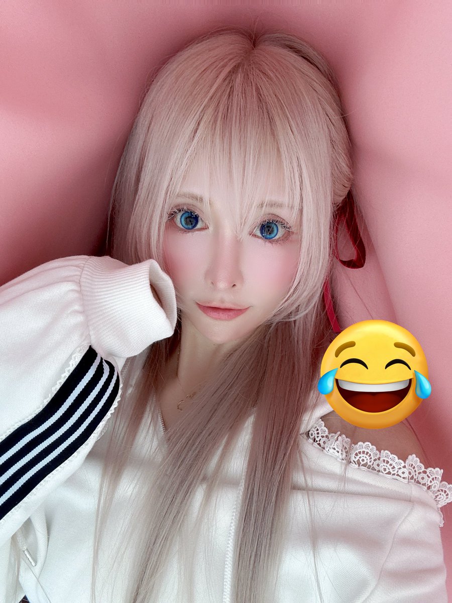 tukasaminase's tweet photo. プロフ画像ね、今アニメアイコンだし加工感のあるやつでもよくない？こんなんw2枚目以降はいつものだけどwアニメっぽく見せたいなら1枚目が良くない？結果私服だからツマンナイかな？どうせなら制服を着てと思ったけど今日はもうシンドイ🥲#ツァーリャさん #tuu https://t.co/H4BONp9HCu