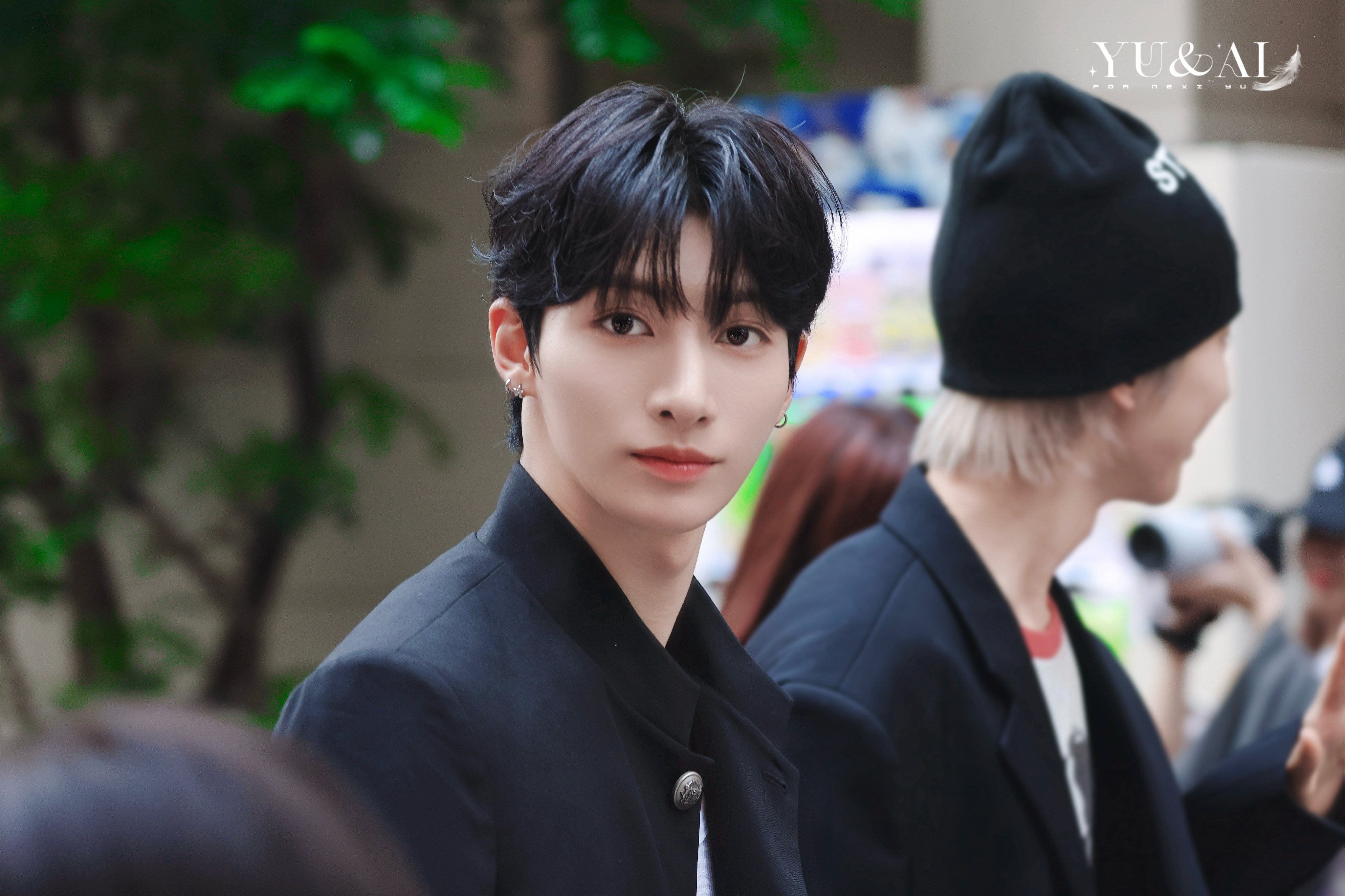 Highlights by 𝗬𝗨 & 𝗔𝗜 (@yuandai0427) / X
