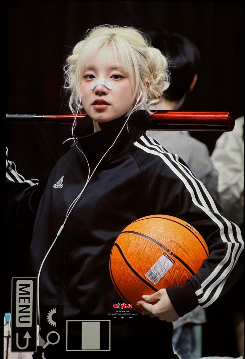 withu_0923's tweet image. 250706 💛💛💛

#우기 #송우기 #YUQI #宋雨琦 #아이들           #여자아이들 #G_I_DLE