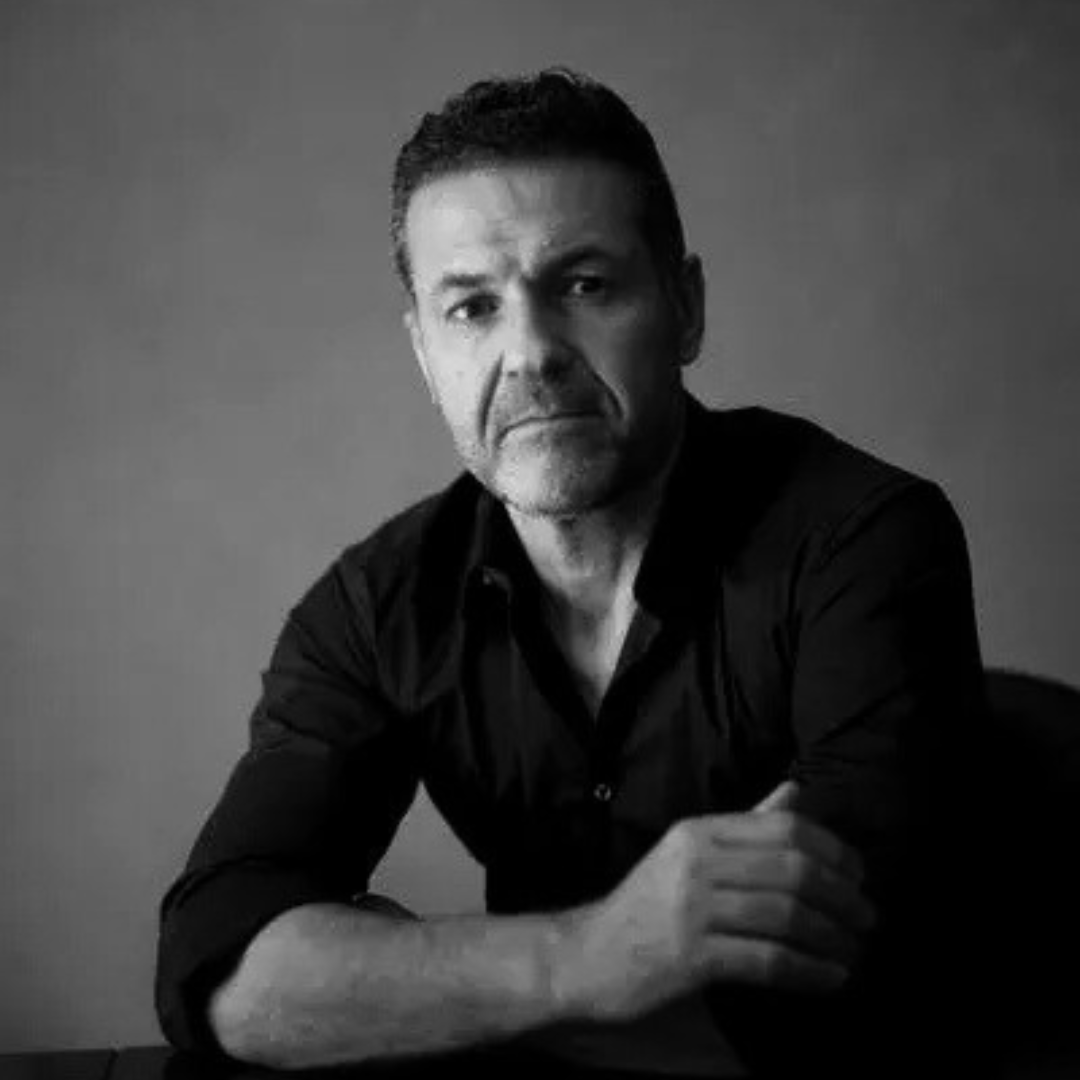 philosophors's tweet image. “But better to get hurt by the truth than comforted with a lie.”
— Khaled Hosseini