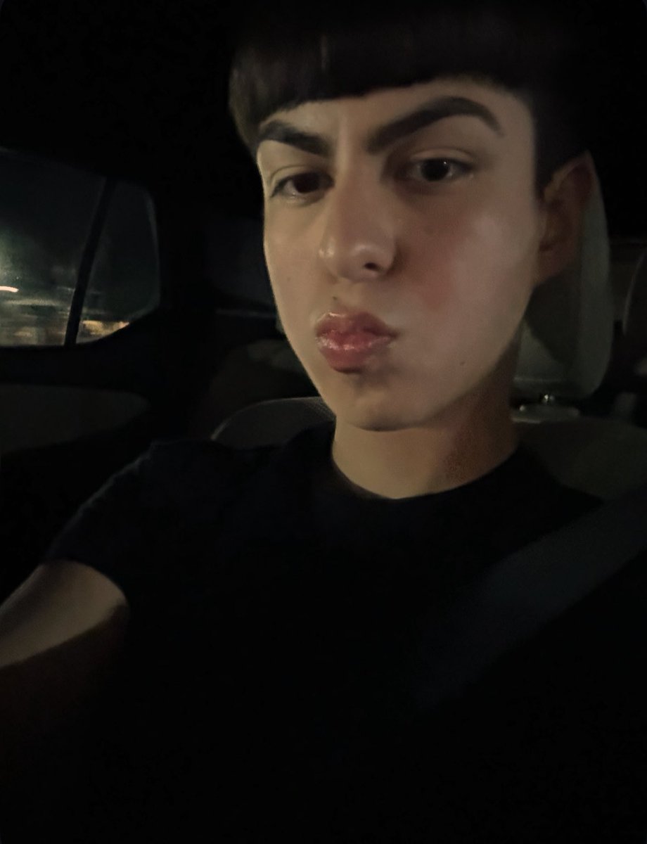 559ethann's tweet photo. Faceeecarddd👌🏽 https://t.co/VG4W6L5qpB