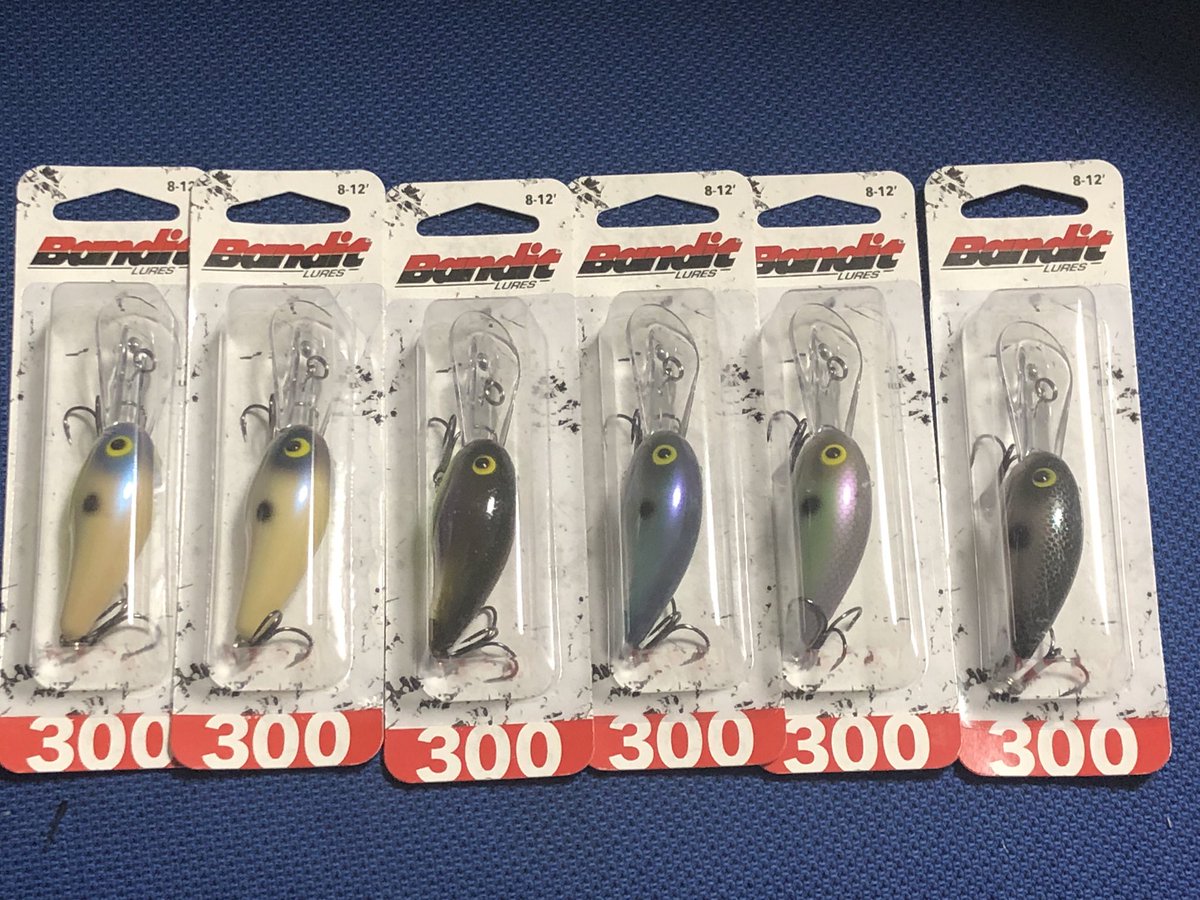 SHINKITAMURA2's tweet photo. 今回届いたFXの300。
前回届いたFXの200と北米ザリカラー。
合計18個になったんやけど
いつ開封するんやろ・・・。 https://t.co/7uJDuEFnrM