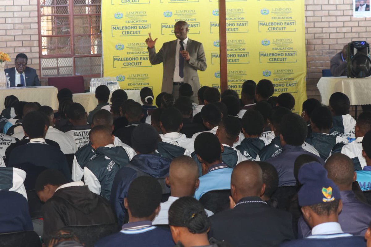 HubertMweli's tweet image. We are moving around in the Capricorn North Education District, we have visited Maphetsa Primary School in Bochum which is hosting the winter camp for Grade 12 learners. We have 8 centres to monitor today. @DBE_SA @ElijahMhlanga