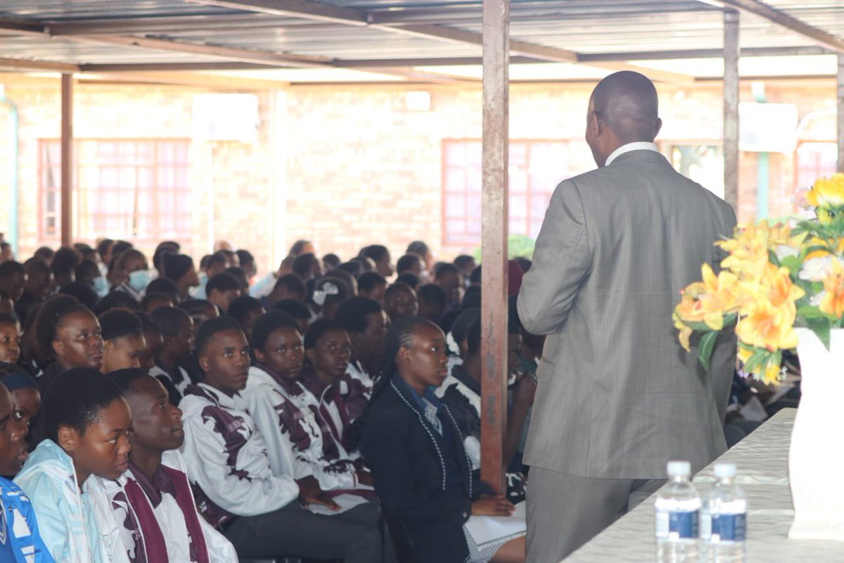 HubertMweli's tweet image. We are moving around in the Capricorn North Education District, we have visited Maphetsa Primary School in Bochum which is hosting the winter camp for Grade 12 learners. We have 8 centres to monitor today. @DBE_SA @ElijahMhlanga