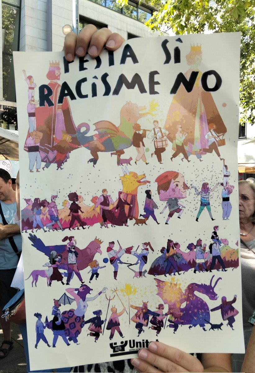 Aquí estem combatint el feixisme a la Festa Major de Terrassa!! 
#festamajortrs #FestaMajorTerrassa25 #FMTerrassa #StopVox  #AmbElFeixismeNoShiBalla #FestaSiRacismeNo #FCKNZS