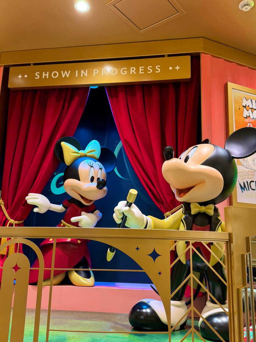 misato_Disney2's tweet photo. 無事お目当てのグッズ買えました！！

嬉しい♡

大事にします✨
#Disneystorejp https://t.co/2BrpSmz8kt