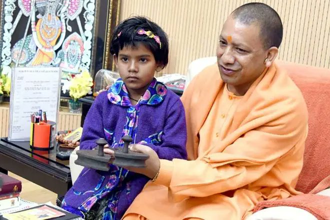 आप कभी भी एक और लक्ष्य निर्धारित करने या एक नया सपना देखने के लिए बहुत बूढ़े नहीं होते।"
#JusticeForSchoolsChildren