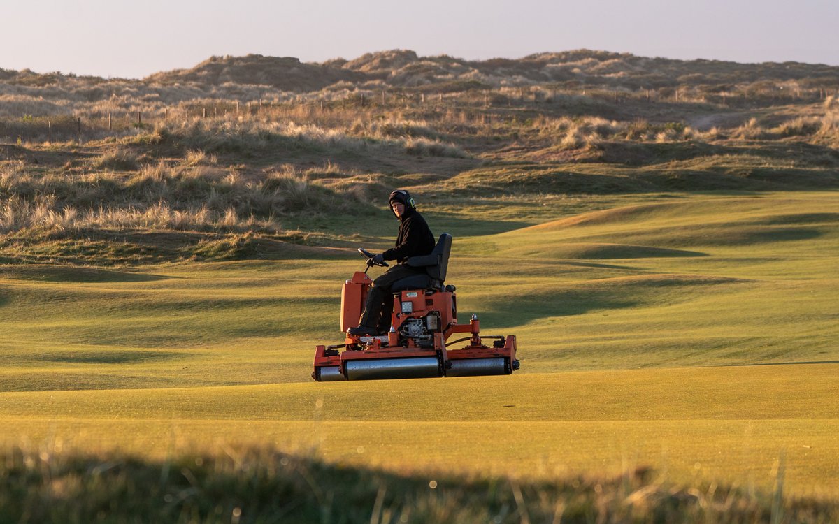 A huge thanks, as ever, to Tom and his team for preparing playing surfaces for members and visitors to enjoy.

The firm and fast ground is playing exactly as Dr Alister Mackenzie envisioned.