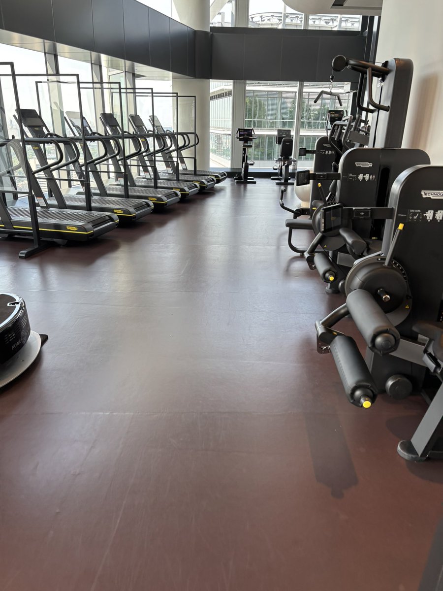 charlieb_lucy's tweet image. 安定のAndaz Tokyo. Gymの開放感が◎