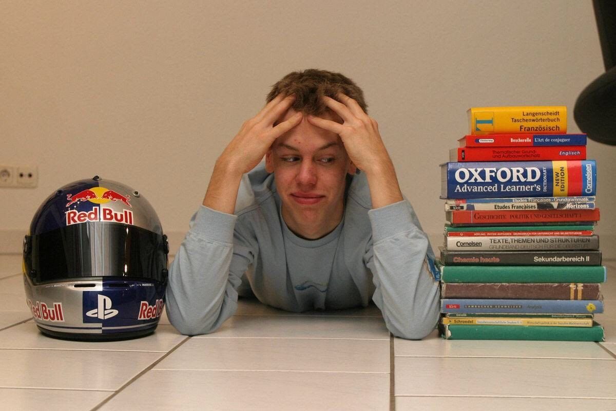 softsebb's tweet image. wanted to update my 10 friends on here that i will be starting law school tomorrow (｡ ́︿ ̀｡) it’s exciting but i’ll probably be less active which makes me really sad … but i will try my best to still get on here and now @vettelarchive whenever i can ! (seb for visual aid)