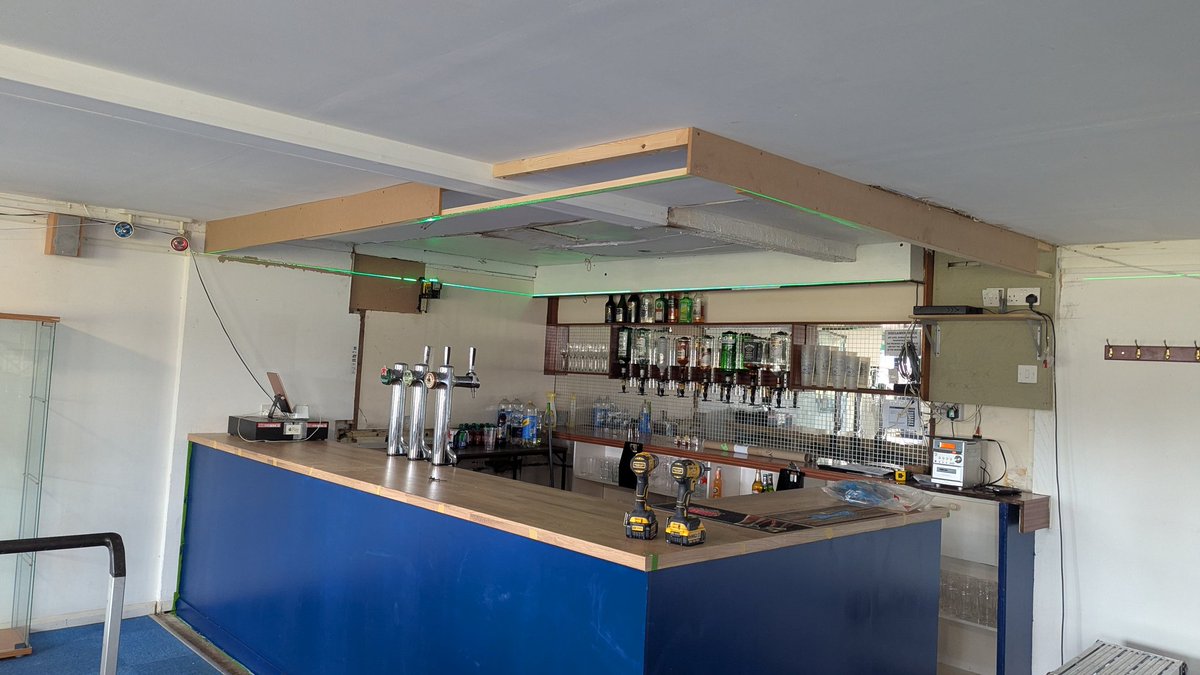 Big shout out to Wayne Tidy for the new ceiling going in the bar today 💙⚽