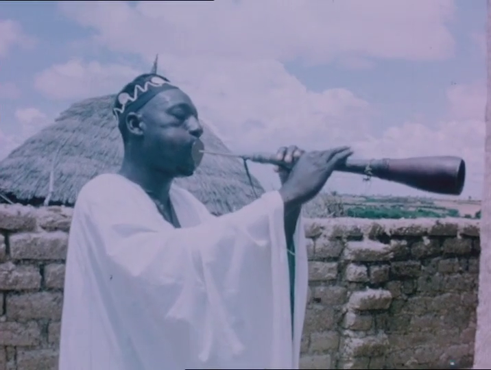 thenomadfilm's tweet image. Excited to be screening a Moustapha Alassane short today afternoon. The Ring of King Koda, adapted from a Djerma folktale, exhibits a test of loyalty and its unfurling.
Streaming now! π³πͺπΉ