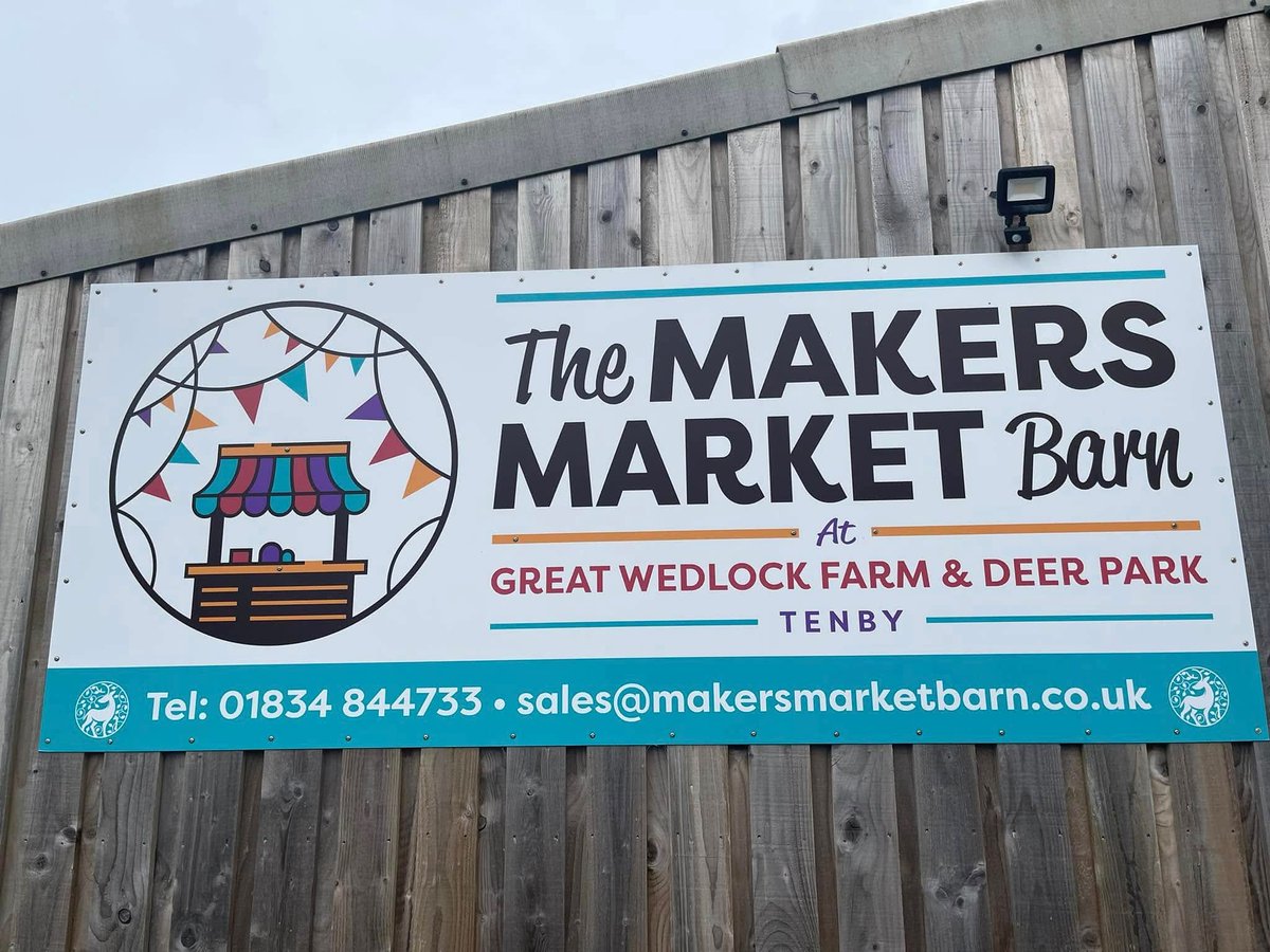 BeenSacks's tweet image. All ready for day 2 Craft Market at Makers Market Barn - Great Wedlock Deer Park . Over 50 different stalls so pop along and say hi/ shwmae if you're in the #tenby area. #MHHSBD #WelshCraftHour #UKGiftAM