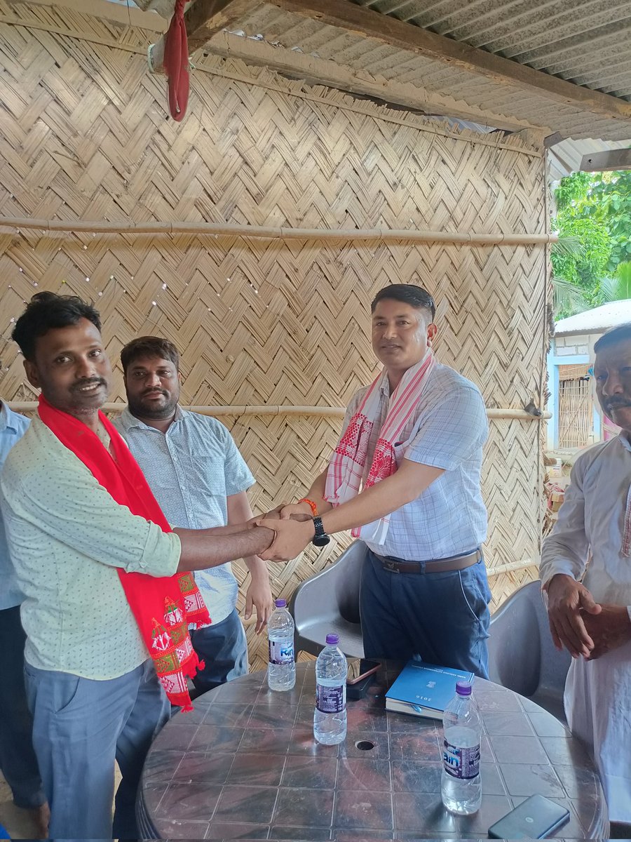 AugustineEnghee's tweet image. Booth committee formed at Nawaibill No. 2 of Nawaibill ARB High School Left Wing! Strengthening grassroots connections, empowering local leadership. A step towards community engagement and development!
 #BoothLevel